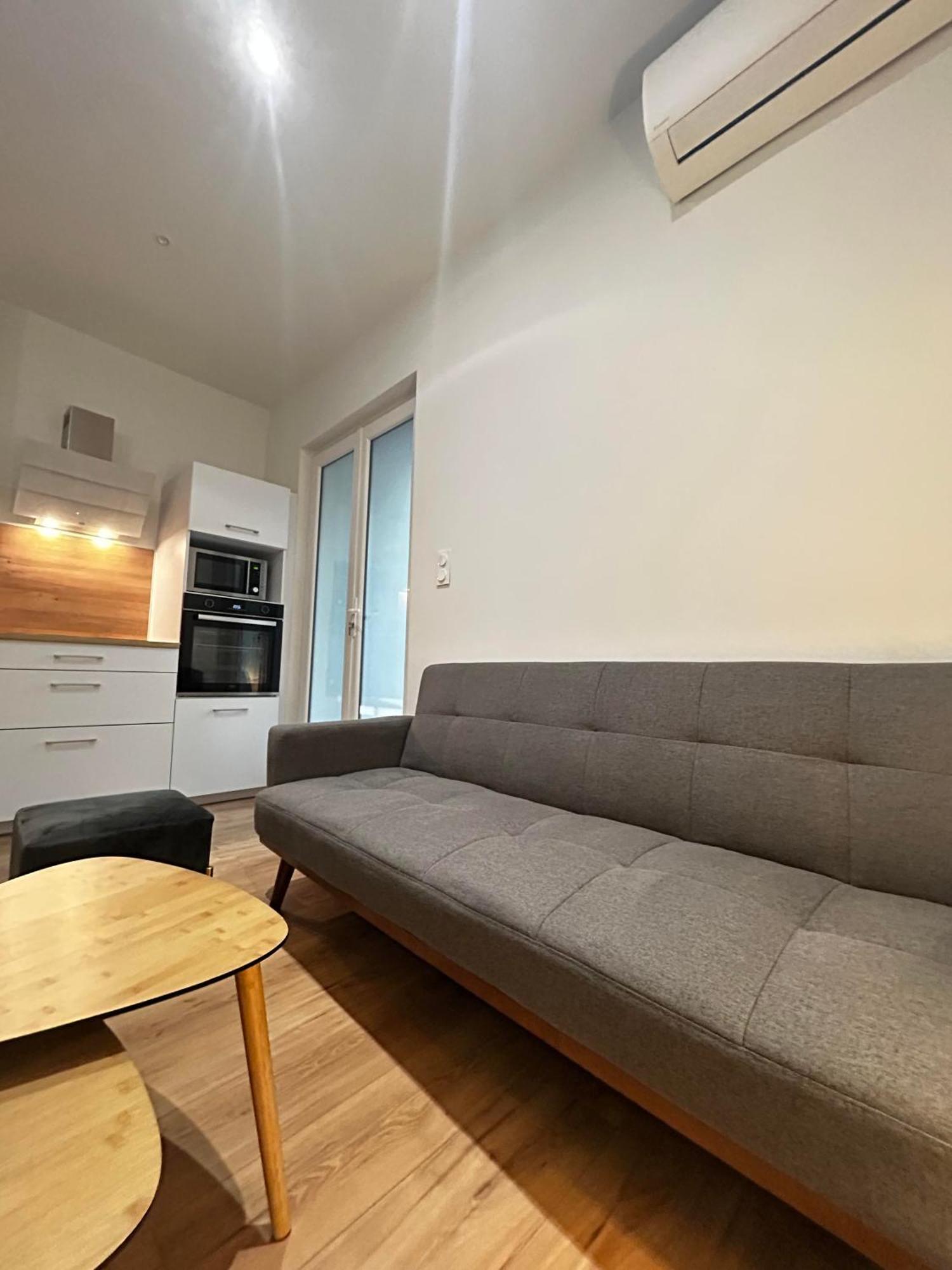 Le Paisiblement Votre 2 Ch, Terrasse, Clim, Park Apartment Montauban Exterior photo